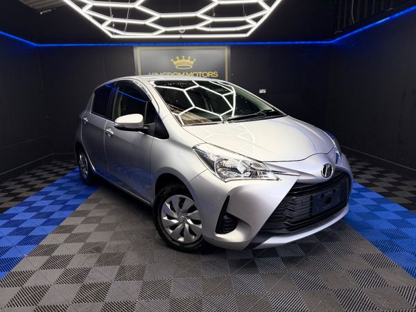 Toyota Yaris Hatchback, Petrol, 2017, Silver