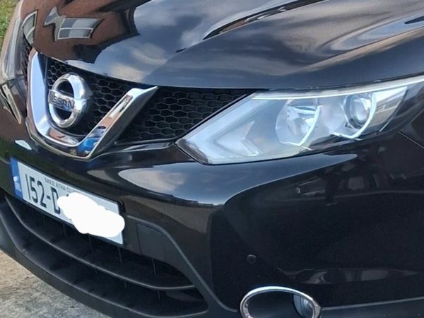 Nissan Qashqai Hatchback, Diesel, 2015, Black