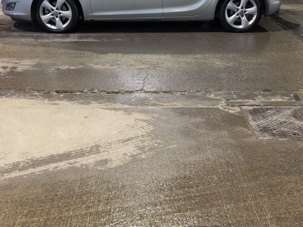 Vauxhall Astra Hatchback, Diesel, 2012, Silver