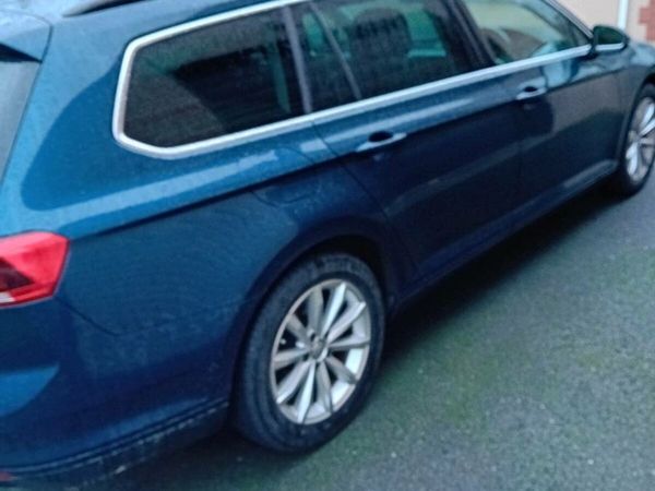 Volkswagen Passat Estate, Diesel, 2020, Blue