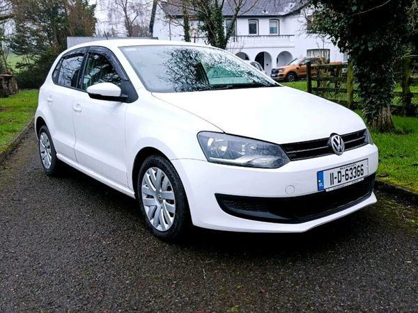 Volkswagen Polo Hatchback, Petrol, 2011, White