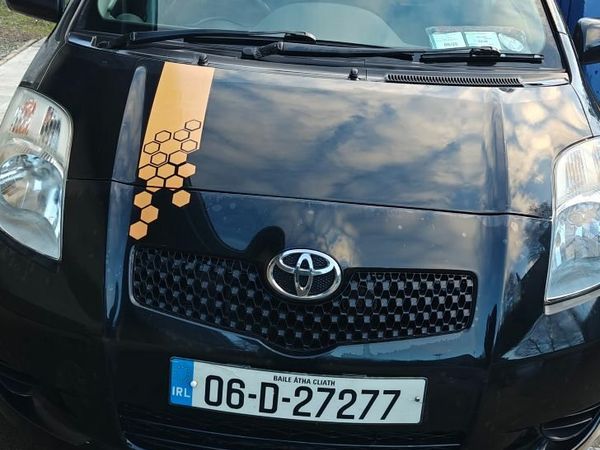 Toyota Yaris Hatchback, Petrol, 2006, Black