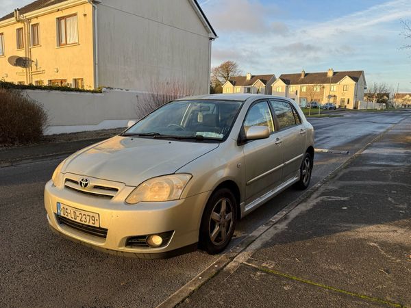 Toyota Corolla Hatchback, Diesel, 2005, Silver
