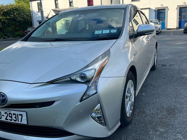 Toyota Prius Hatchback, Petrol Hybrid, 2018, Silver
