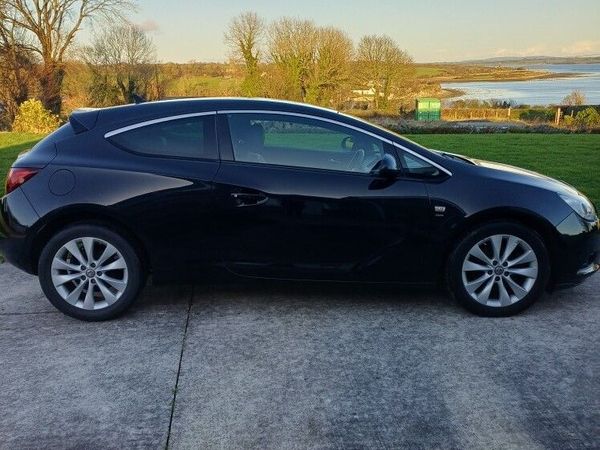 Vauxhall Astra Hatchback, Diesel, 2016, Black