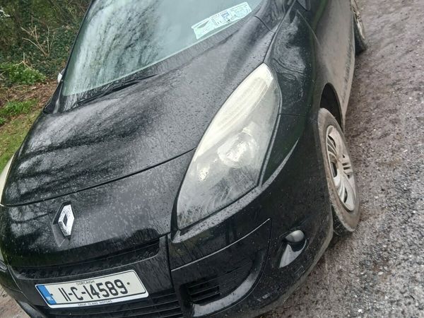Renault Scenic MPV, Petrol, 2011, Black