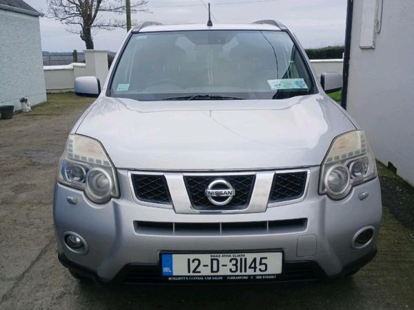 Nissan X-Trail SUV, Diesel, 2012, Silver