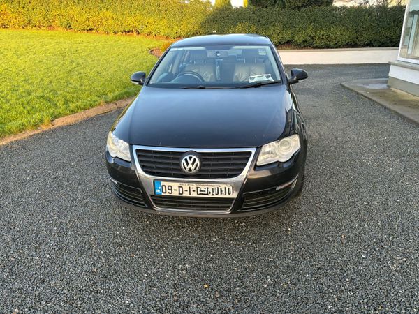 Volkswagen Passat Saloon, Diesel, 2009, Black