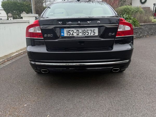 Volvo S80 Saloon, Diesel, 2015, Black