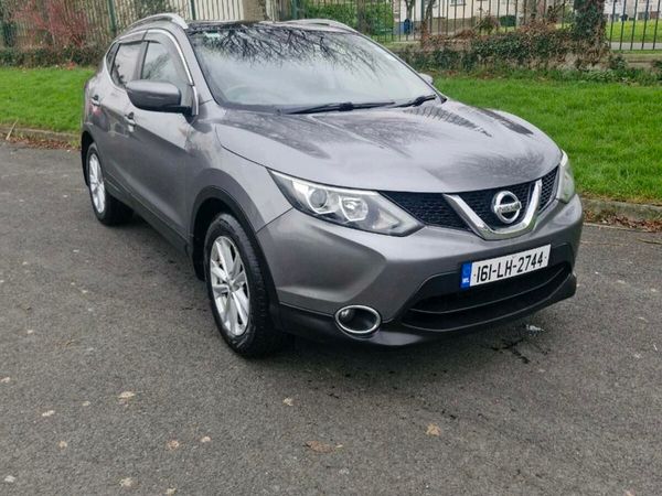 Nissan Qashqai Hatchback, Diesel, 2016, Grey