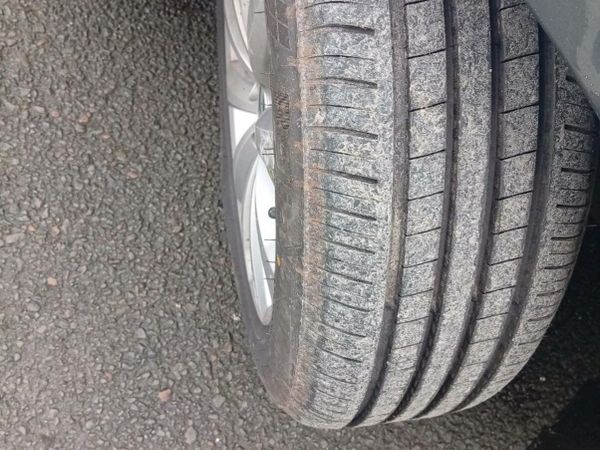 Volkswagen Passat Saloon, Diesel, 2012, Grey