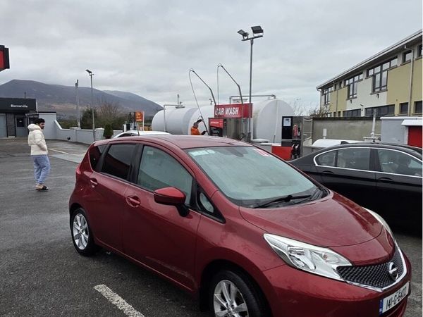 Nissan Note MPV, Petrol, 2014, Red