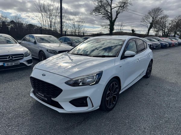Ford Focus Hatchback, Petrol, 2019, White