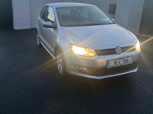 Volkswagen Polo Hatchback, Petrol, 2010, Silver