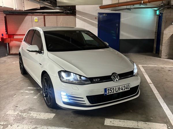 Volkswagen Golf Hatchback, Diesel, 2015, White