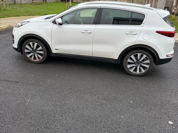 Kia Sportage SUV, Diesel, 2016, White