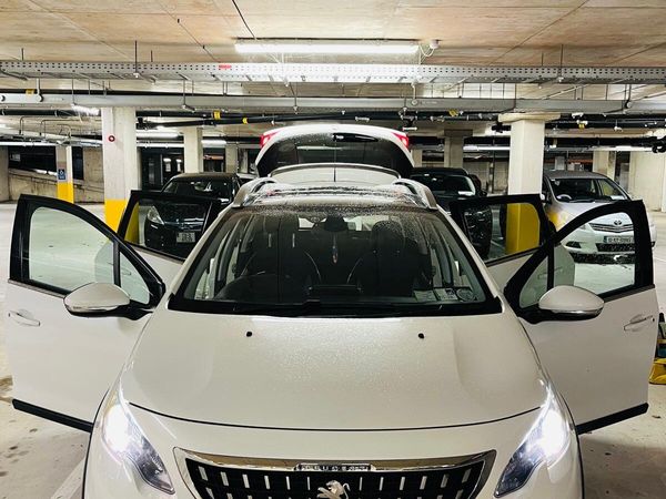 Peugeot 2008 Estate, Petrol, 2018, White
