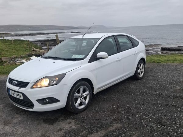 Ford Focus Hatchback, Diesel, 2010, White