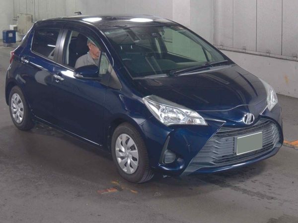 Toyota Vitz Hatchback, Petrol, 2018, Blue