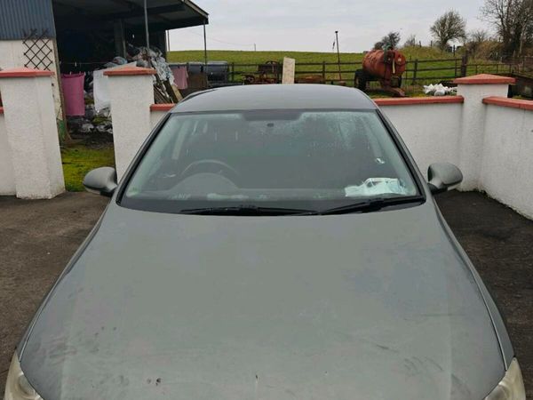 Volkswagen Passat Saloon, Diesel, 2008, Green