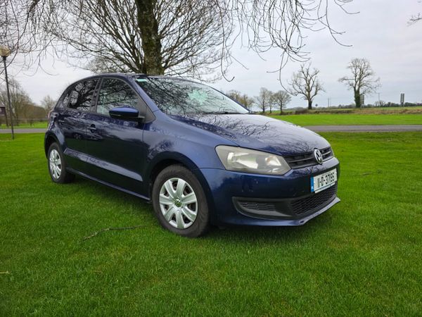 Volkswagen Polo Hatchback, Petrol, 2011, Blue