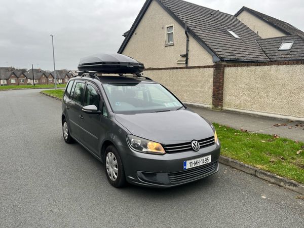 Volkswagen Touran MPV, Diesel, 2011, Grey