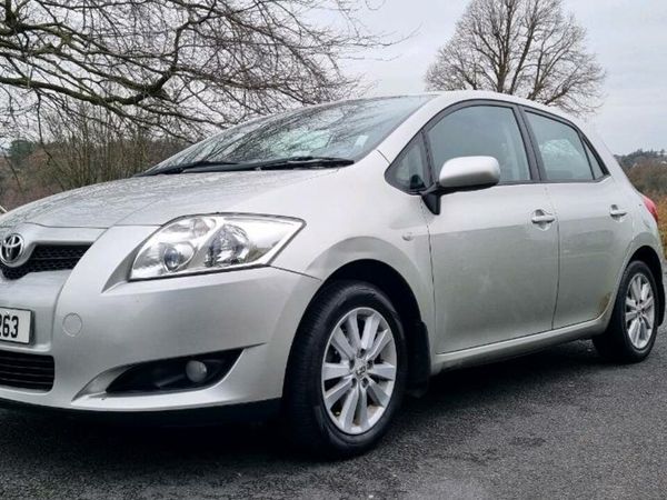 Toyota Auris Hatchback, Petrol, 2008, Silver