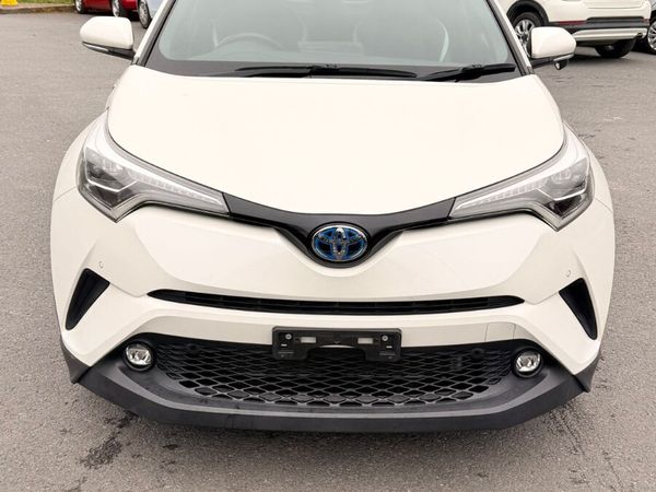 Toyota C-HR SUV, Petrol Hybrid, 2019, White