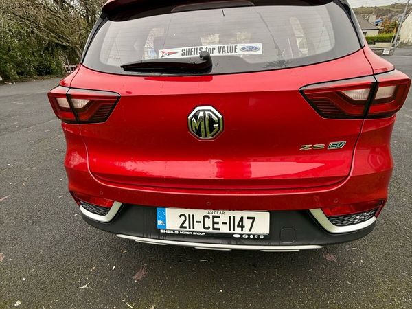 MG ZS Hatchback, Electric, 2021, Red