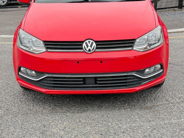 Volkswagen Polo Hatchback, Petrol, 2016, Red