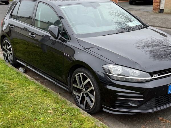 Volkswagen Golf Estate, Petrol, 2019, Black