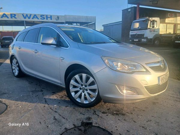 Vauxhall Astra Estate, Diesel, 2011, Silver