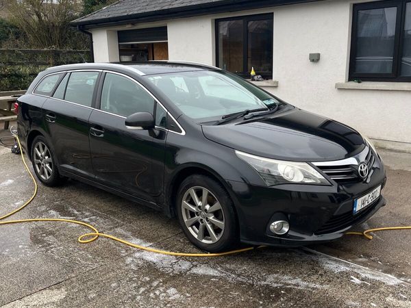 Toyota Avensis Estate, Diesel, 2014, Black