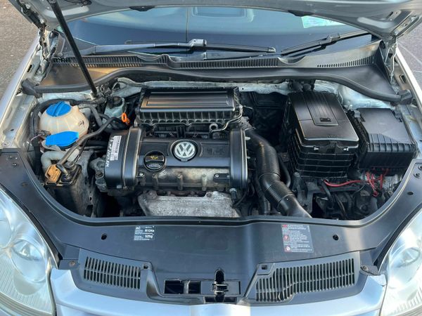 Volkswagen Golf Hatchback, Petrol, 2007, Silver