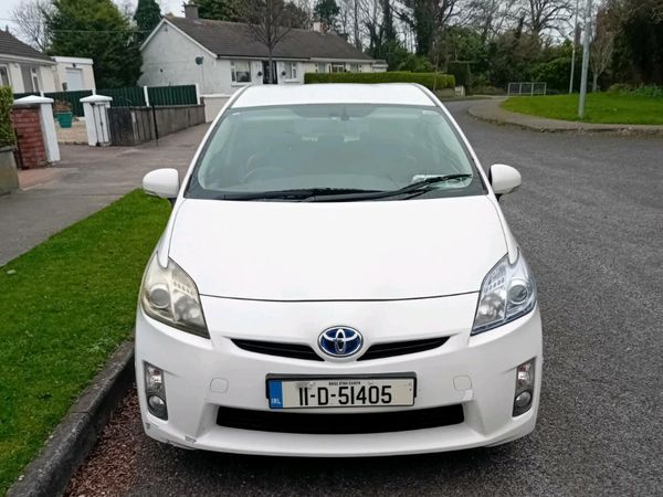 Toyota Prius Hatchback, Petrol Hybrid, 2011, White