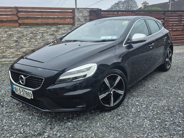 Volvo V40 Hatchback, Diesel, 2016, Black