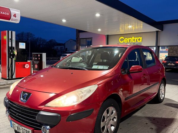 Peugeot 307 Hatchback, Petrol, 2007, Red