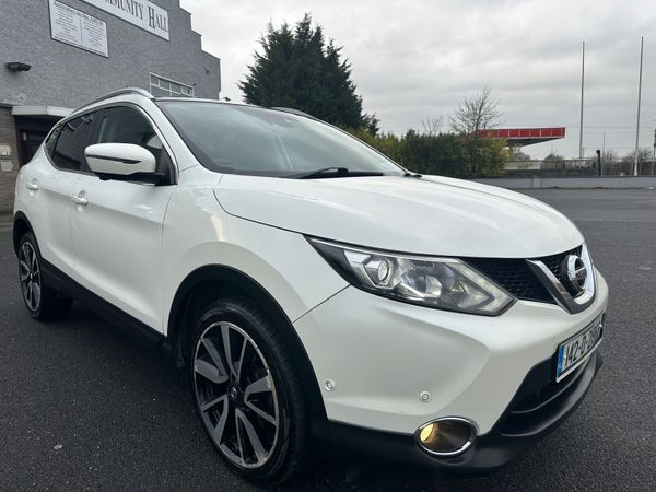 Nissan Qashqai Hatchback, Diesel, 2014, White