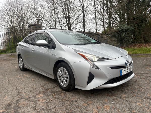 Toyota Prius Hatchback, Petrol Hybrid, 2017, Silver