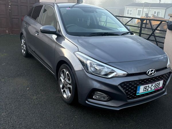Hyundai i20 Hatchback, Petrol, 2019, Grey