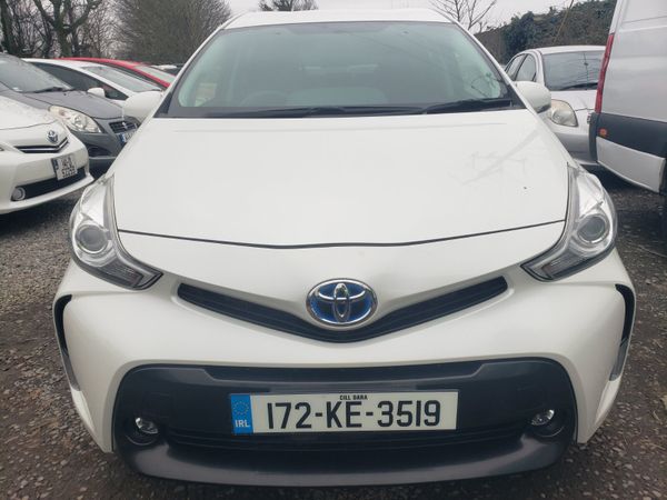 Toyota Prius MPV, Petrol Hybrid, 2017, White