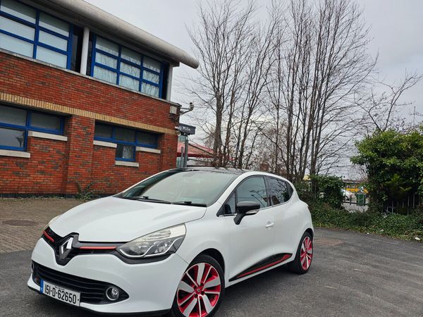 Renault Clio Hatchback, Petrol, 2015, White