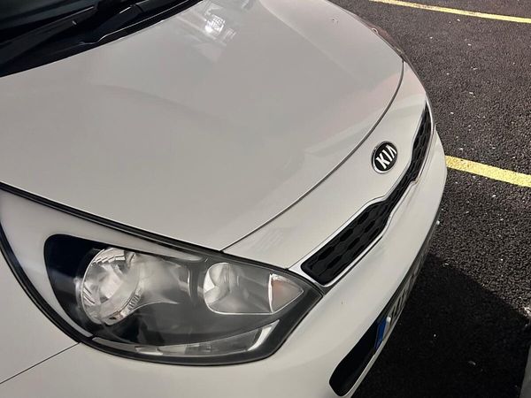 Kia Rio Hatchback, Petrol, 2014, White