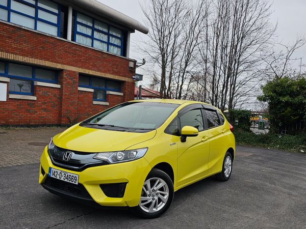 Honda Fit Hatchback, Petrol Hybrid, 2014, Yellow