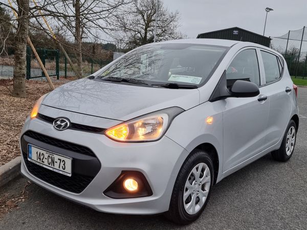Hyundai i10 Hatchback, Petrol, 2014, Silver
