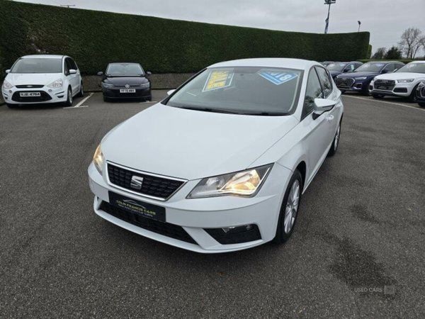 SEAT Leon Hatchback, Petrol, 2018, White