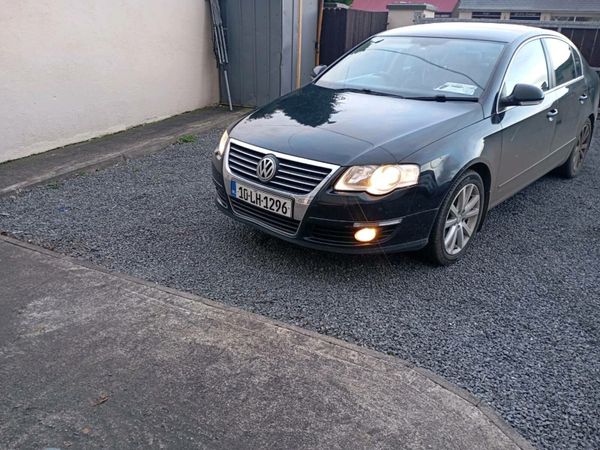 Volkswagen Passat Saloon, Diesel, 2010, Black