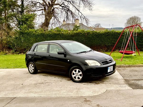 Toyota Corolla Hatchback, Petrol, 2005, Black