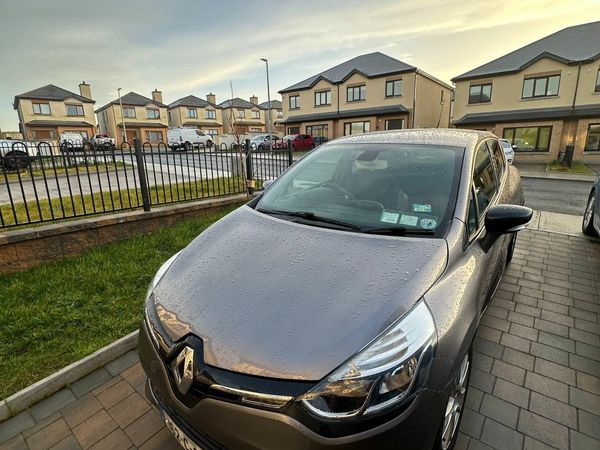 Renault Clio Hatchback, Petrol, 2016, Grey