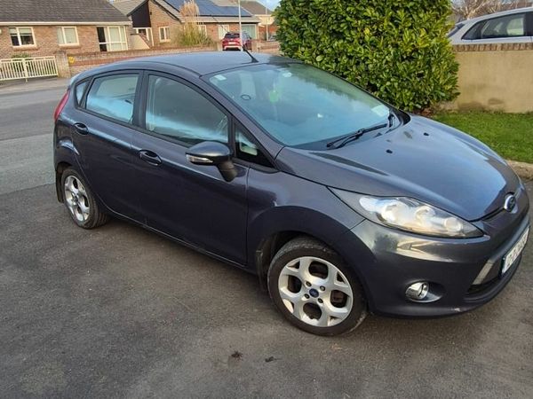 Ford Fiesta Hatchback, Petrol, 2012, Blue